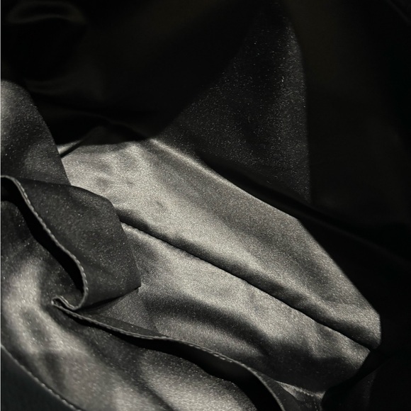 ❌SOLD❌ Authentic CHANEL On the Road Tote (Large) - Picture 11 of 14